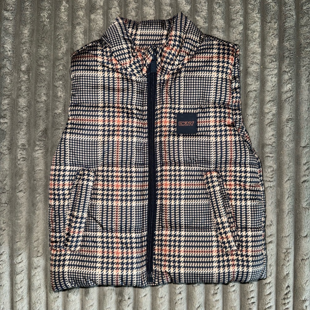 DKNY Plaid Quilted Vest in Navy, Cream